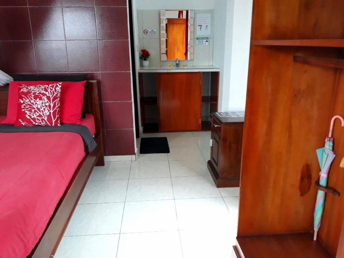 One Homestay And Warung Munduk  Luaran gambar
