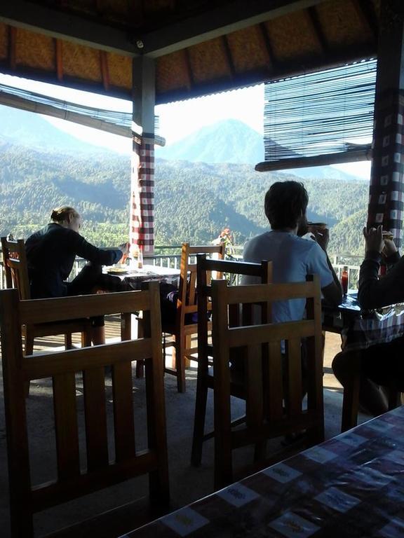 One Homestay And Warung Munduk  Luaran gambar