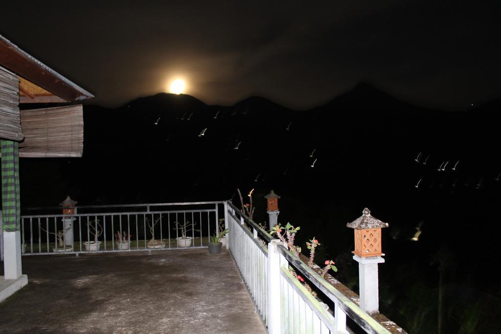 One Homestay And Warung Munduk  Luaran gambar