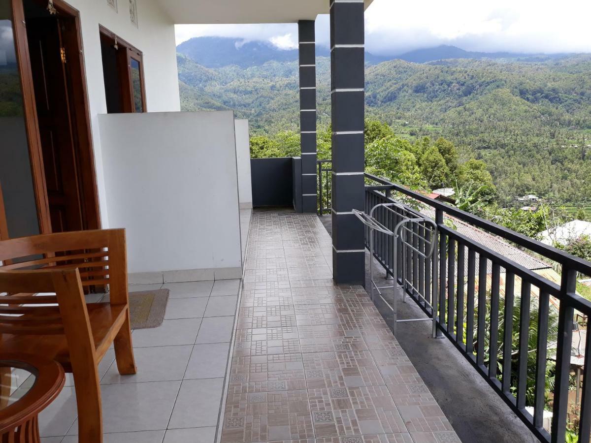One Homestay And Warung Munduk  Luaran gambar