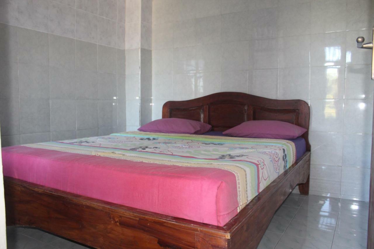 One Homestay And Warung Munduk  Luaran gambar