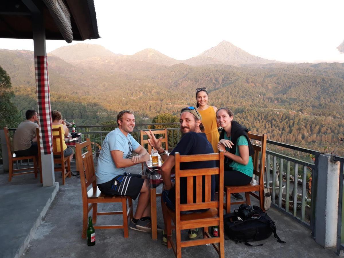 One Homestay And Warung Munduk  Luaran gambar