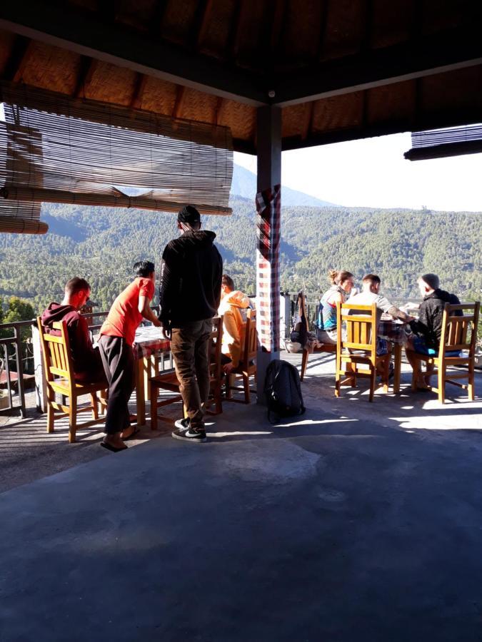One Homestay And Warung Munduk  Luaran gambar